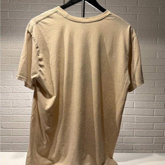 Tan Short Sleeve Tee with Vintage VW Design - Picture 2 of 3